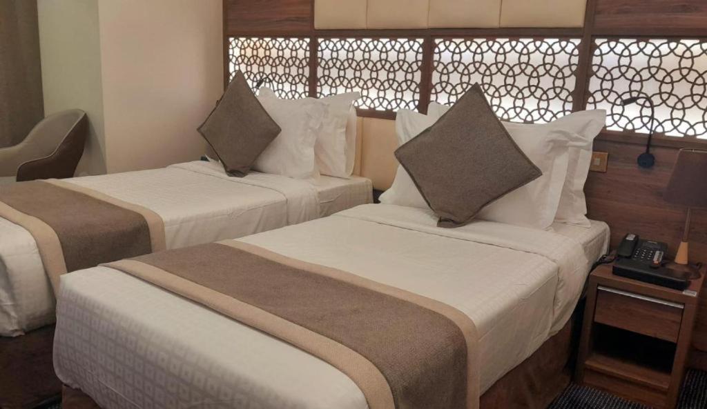 Golden Tulip Al-Zahabi Hotel Medine Oda fotoğraf